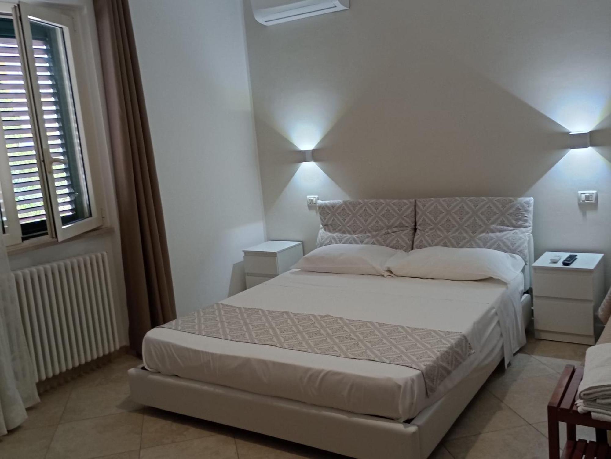 Viola Di Mare Rooms And Parking Termoli Exteriér fotografie