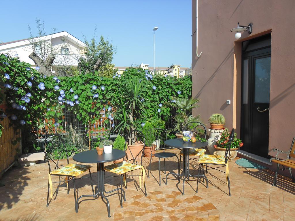 Viola Di Mare Rooms And Parking Termoli Exteriér fotografie